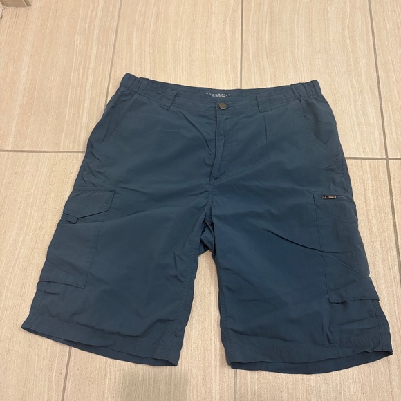 Columbia Sportswear Men’s Omnishade Blue Shorts - Picture 1 of 3